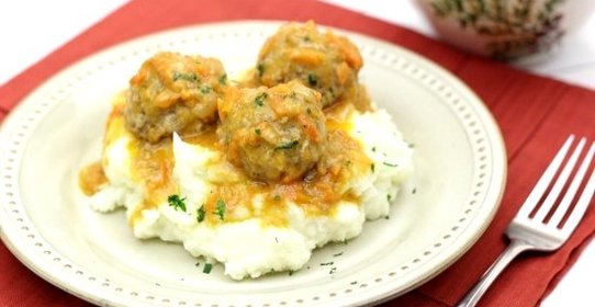 Ежики в сливочном соусе