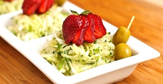 Салат из капусты и огурцов