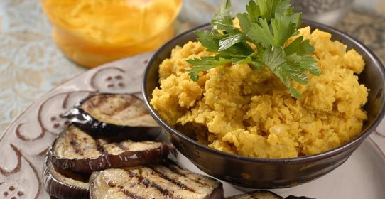 Баклажаны с чечевичным далом