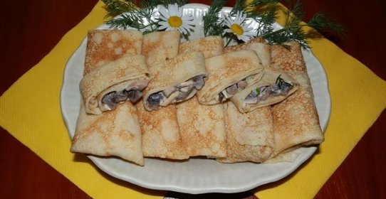 Блины с грибами и сыром
