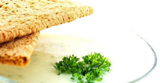 Крем-суп из цветной капусты с пармезаном