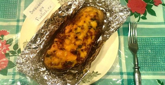 Лодочки из баклажанов с филе курицы