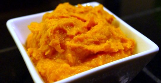 Картофельное пюре из батата с зеленью