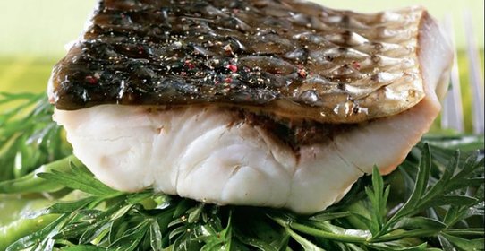 Кефаль с зелеными овощами