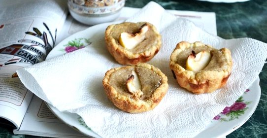 Кексы с яблочным муссом