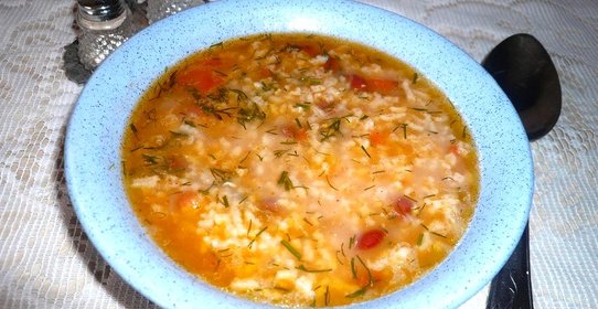 Острый рисовый суп с фасолью