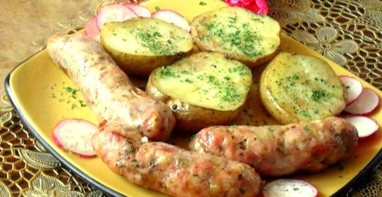 Домашние колбаски в духовке