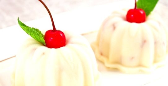 Мороженое с рикоттой и абрикосами