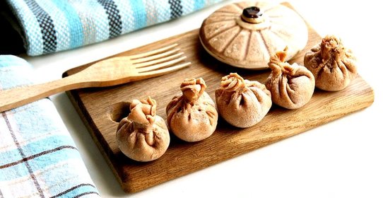 Томатный цельнозерновой мешочек с мясной начинкой