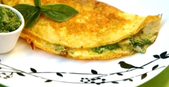 Омлет с сыром фета