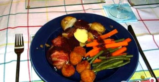 Куриные грудки с голубым сыром