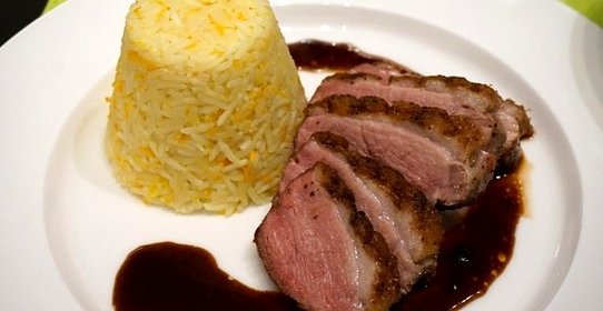 Утиная грудка в соевом соусе