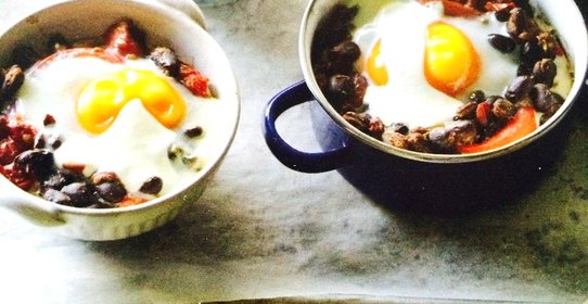 Мексиканское запеченное яйцо с гуакамоле