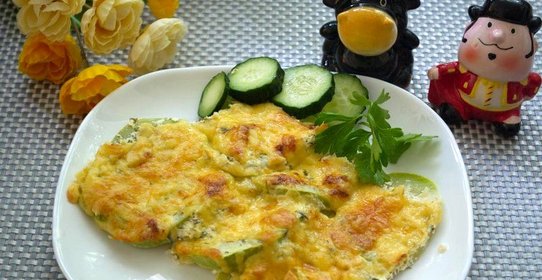 Запеченные кабачки со сметаной и специями