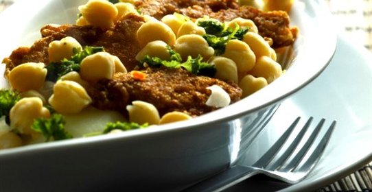 Турецкий горох (нут) с соусом