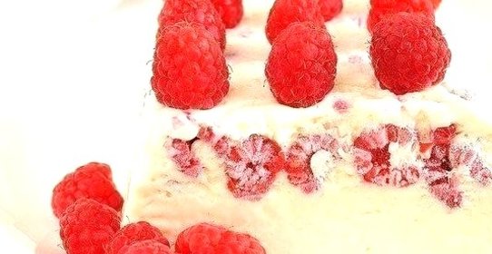 Семифредо с малиной