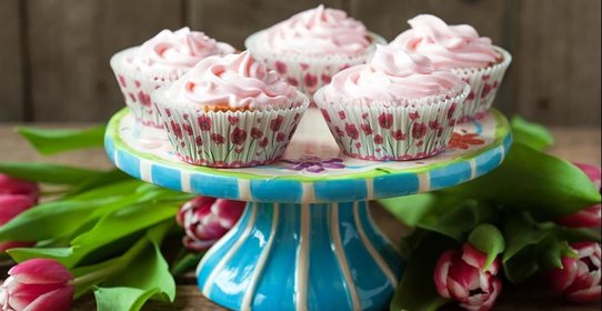 Ванильные капкейки с нежным творожно-сметанным кремом