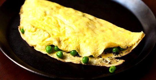 Гороховый омлет с мятой и маскарпоне