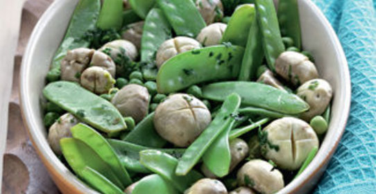 Зеленый горошек с грибами