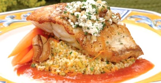 Белопятнистый групер по‑гречески