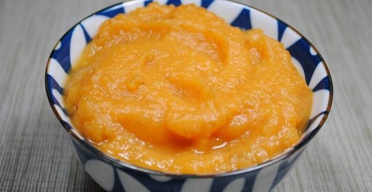 Яблочное пюре