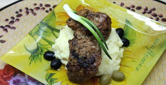 Свиная вырезка с картофелем