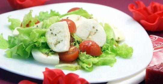 Клецки по-индийски с паниром и шпинатом