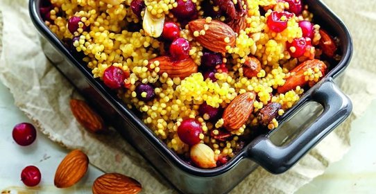 Запеченная пшенка с клюквой