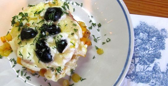 Куриная отбивная под овощами