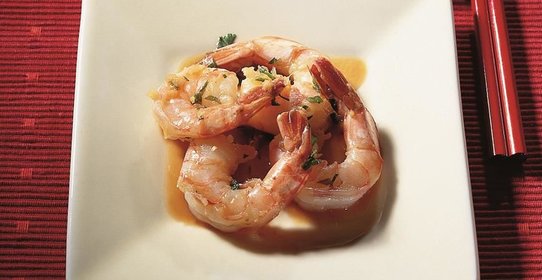 Креветки в имбирно-луковом соусе