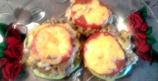 Кабачки запеченые с фаршем