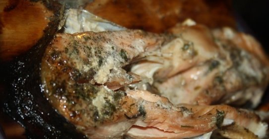 Стейки форели в гриль-бумаге на мангале