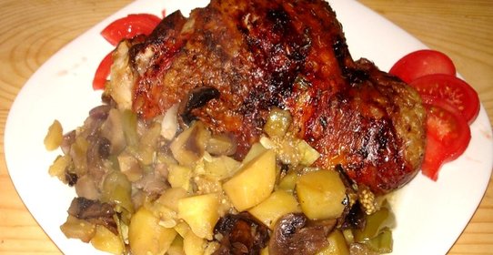 Бедро индейки с овощами