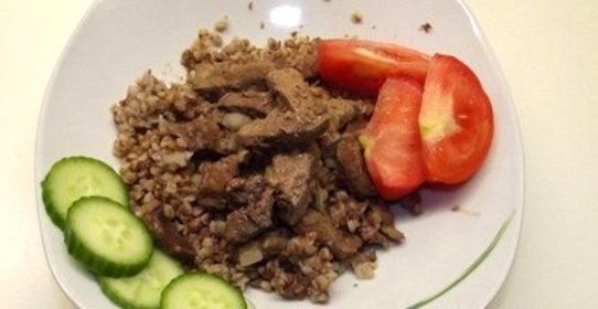 Печень с гречкой