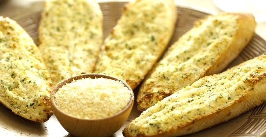 Чесночные хлебцы с сыром