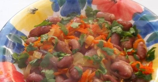 Красная фасоль в томатном соусе