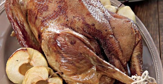 Гусь с яблоками