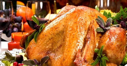 Гусь, фаршированный яблоками