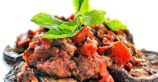 Мясо с баклажанами в духовке