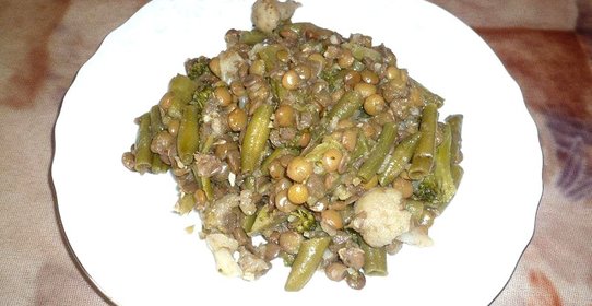 Постная чечевица с овощами
