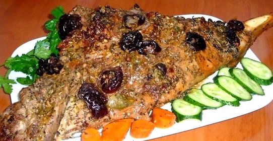 Баранья нога, запеченная в фольге