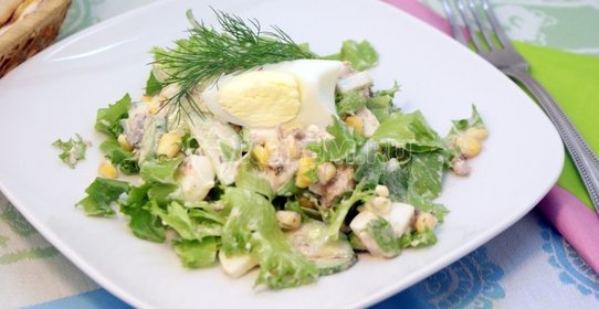 Салат с тунцом и кукурузой