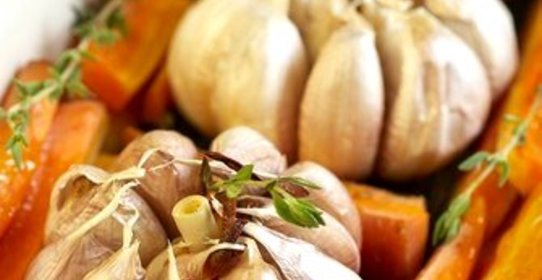 Запеченый чеснок с орегано