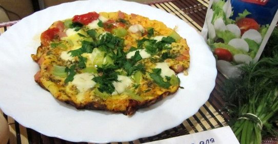 Яичница с моцареллой и зеленью