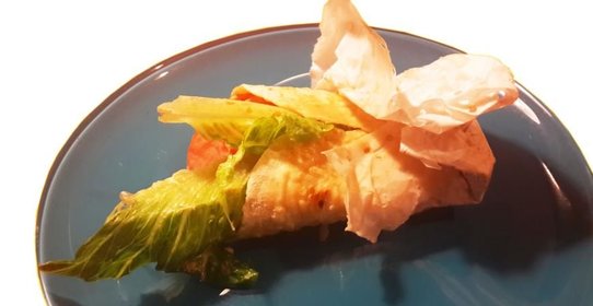 Баранья шейка в сухом блине с корицей