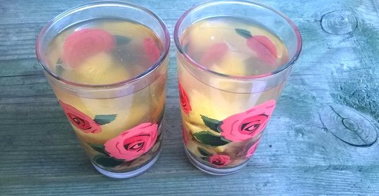 Компот из сухофруктов и лимона