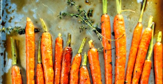 Глазированные пастернак и морковь