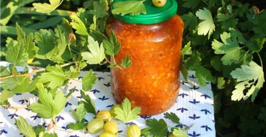 Варенье из крыжовника с орехами