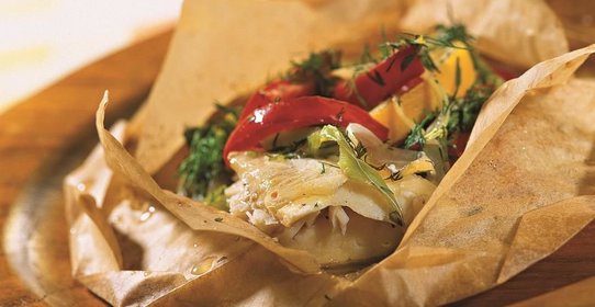 Камбала, запеченная в пергаменте