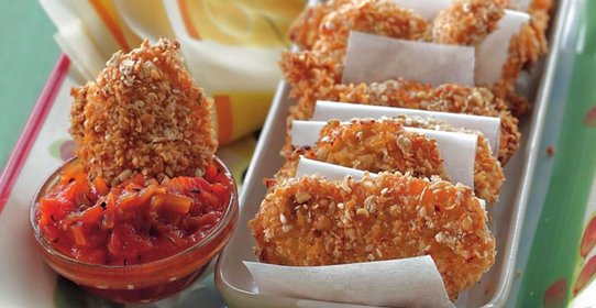 Куриные наггетсы с томатным соусом